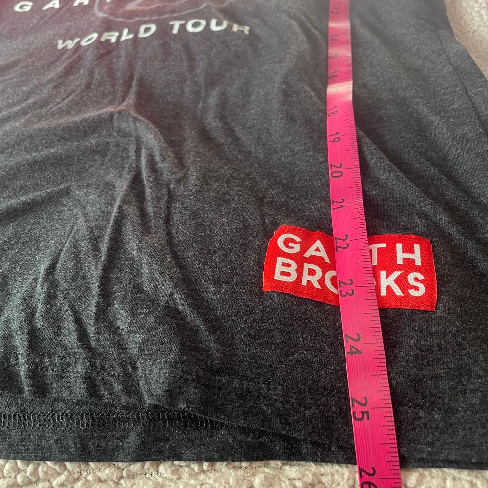 Garth Brooks Country Music Womens gray red Tour Jersey Shirt Short Sleeve Large - Picture 13 of 14